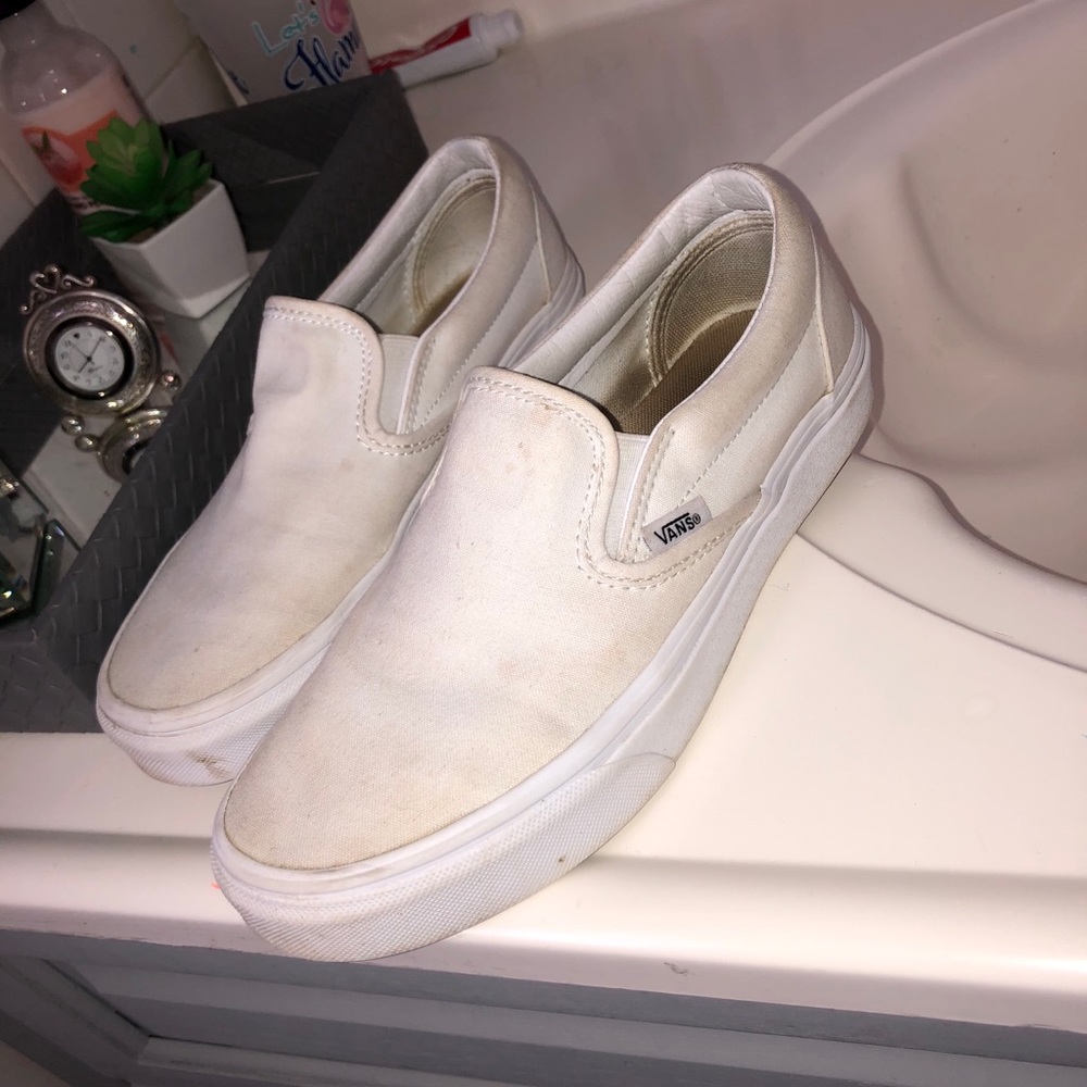 white vans - Picture 1 of 1